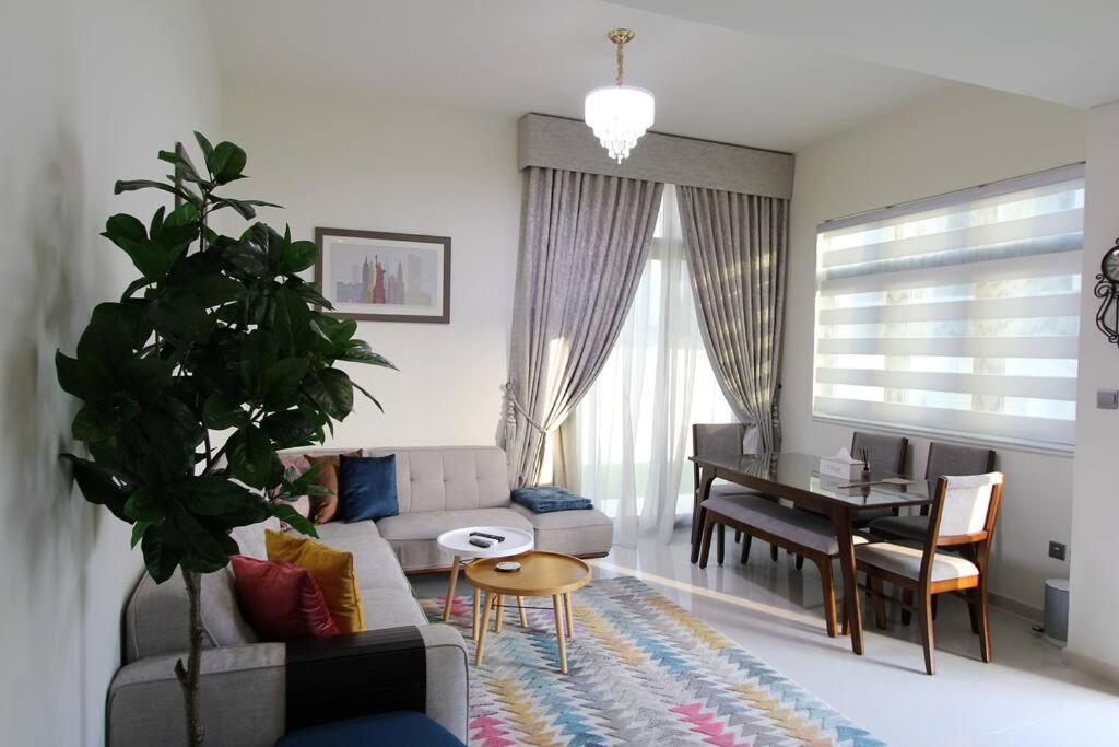 Upgraded Spacious 3br+maid Dubai