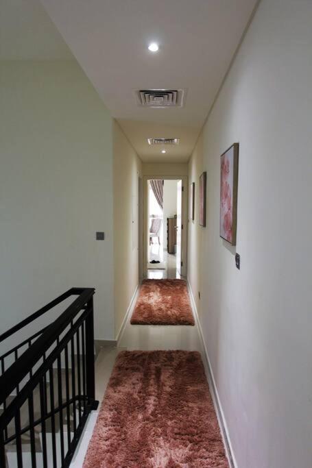 Upgraded Spacious 3br+maid Dubai