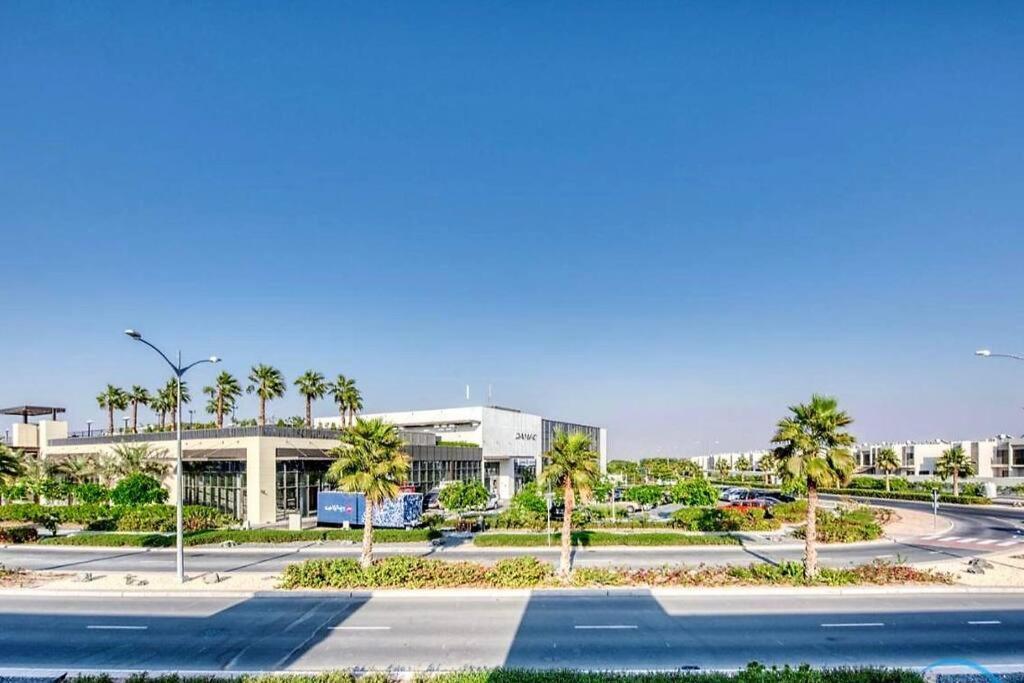 Upgraded Spacious 3br+maid Dubai